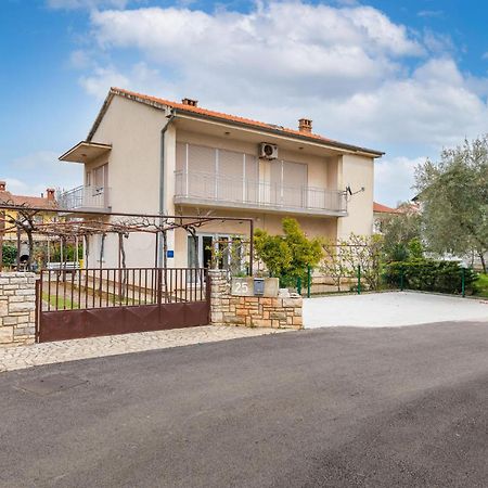 Lovely Apartment In Fazana With Kitchen Fažana Exterior foto