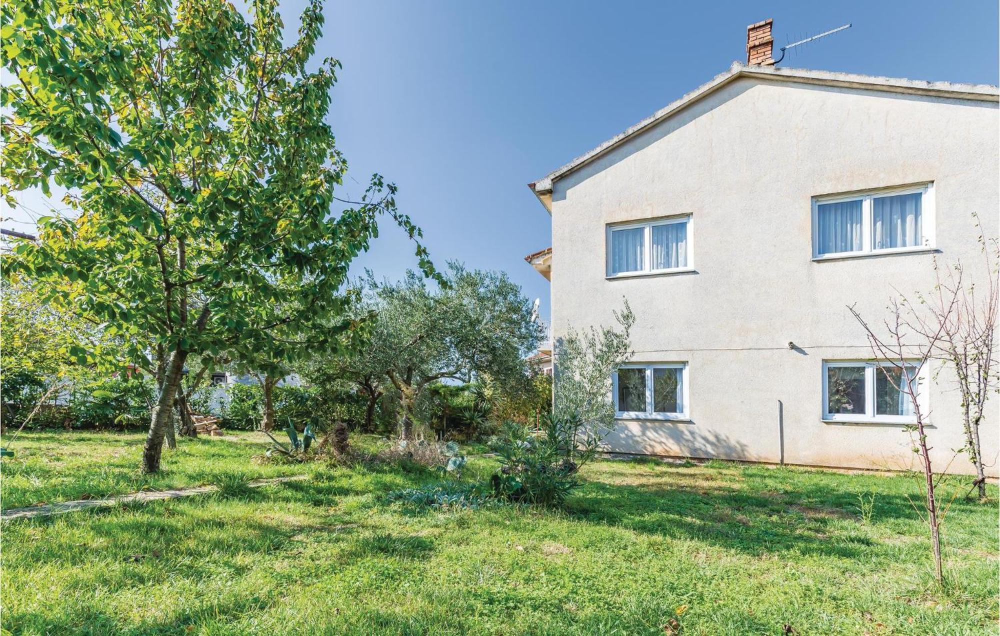 Lovely Apartment In Fazana With Kitchen Fažana Exterior foto
